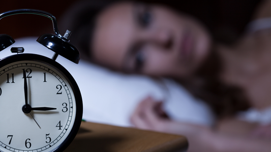 10 Consejos Efectivos para Vencer el Insomnio (y Dormir Mejor con un Toldillo)